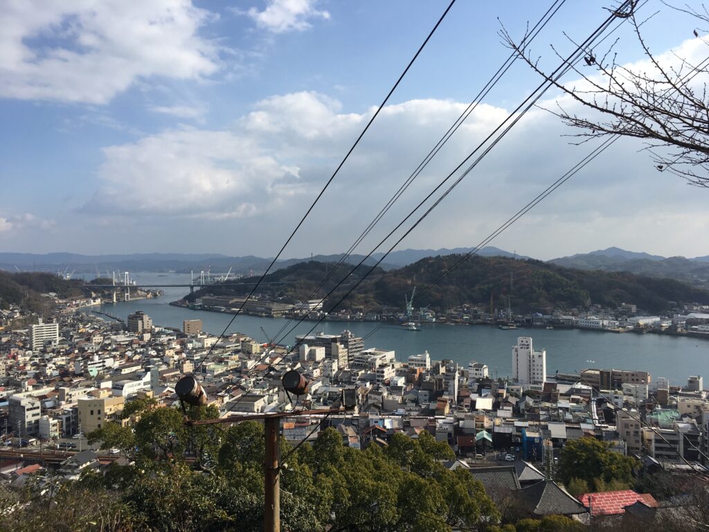 ロープウェイから撮影された景色写真。