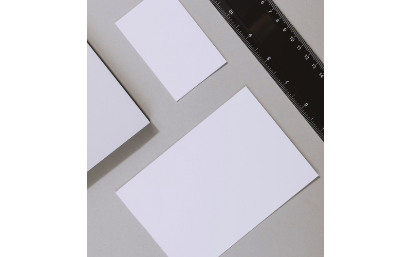 人間関係の役割固定化や感情処理パターンを整理・見直すイメージ画像