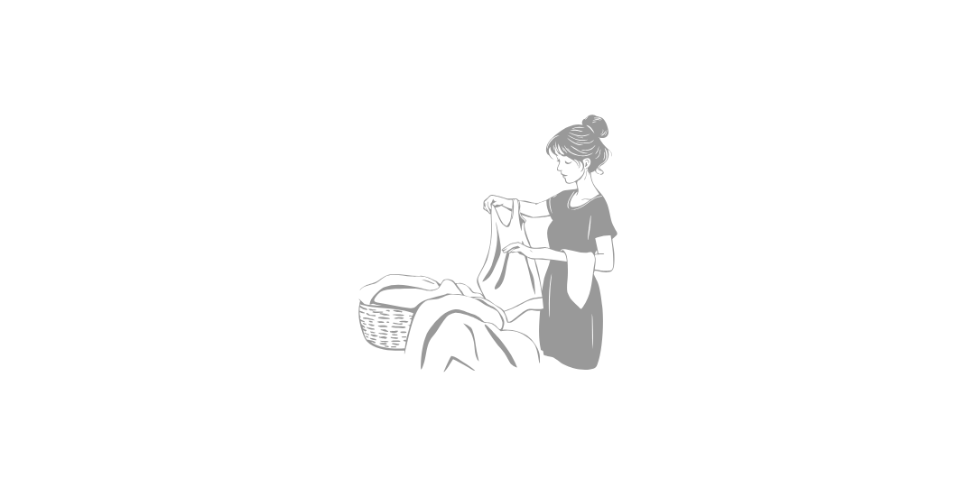 洗濯物を畳む女性のイラスト。専業主婦として家事に取り組む日常をイメージした線画。