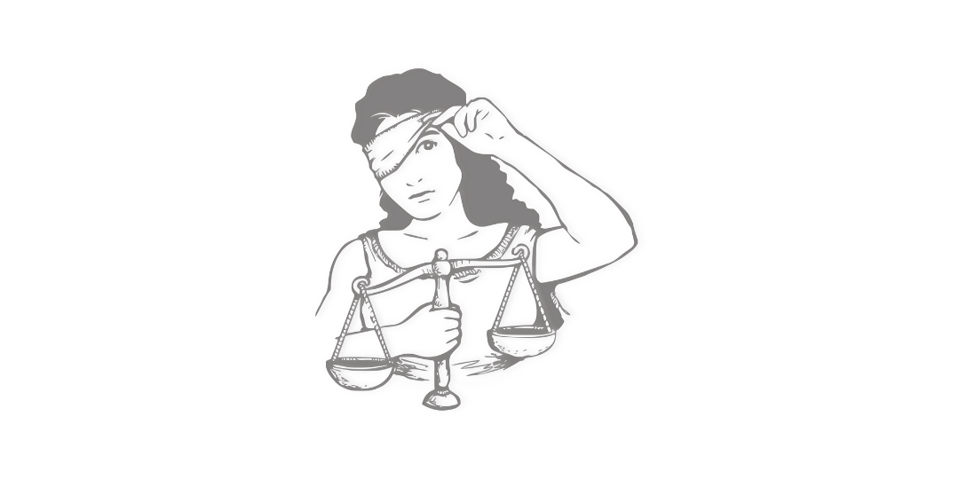 目隠しを少し外した正義の女神が天秤を抱えるイラスト。善悪や人間の複雑さを表現した挿絵。